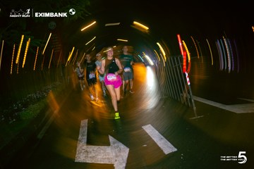 Photo HO CHI MINH CITY NIGHT RUN EXIMBANK 2026 - 78777c63fee617fd2c3b1629d72f77d3.jpg