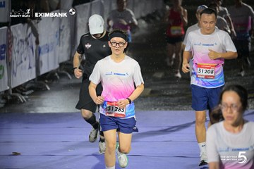 Photo HO CHI MINH CITY NIGHT RUN EXIMBANK 2026 - 78cf574fabf7f6ddd741a75e1a151f32.jpg