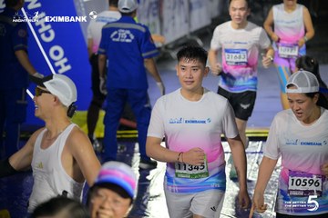 HO CHI MINH CITY NIGHT RUN EXIMBANK 2026 - Ảnh #4982474