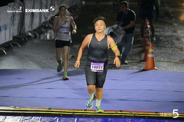Photo HO CHI MINH CITY NIGHT RUN EXIMBANK 2026 - 7ac38c2a8a527eb9d615cdc9fc76f2db.jpg