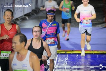 Photo HO CHI MINH CITY NIGHT RUN EXIMBANK 2026 - 7ae193788d0e044cdbca06872c286346.jpg
