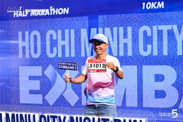 Photo HO CHI MINH CITY NIGHT RUN EXIMBANK 2026 - 7bb16f7de70c15f16e06f7decbd6d8f7.jpg