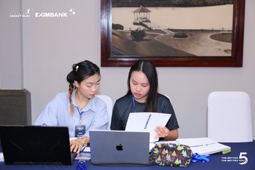 Photo HO CHI MINH CITY NIGHT RUN EXIMBANK 2026 - 7bbe7a906c12a877d7a8778ca21ec571.jpg