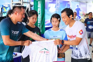 Photo HO CHI MINH CITY NIGHT RUN EXIMBANK 2026 - 7c985051364e5bb55a56b2e555bc793f.jpg
