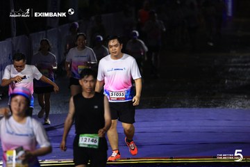 HO CHI MINH CITY NIGHT RUN EXIMBANK 2026 - Ảnh #4988371