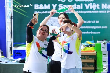 Photo HO CHI MINH CITY NIGHT RUN EXIMBANK 2026 - 7d5e5e621dacb79b8ef491e8ff51fbf4.jpg