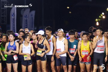 Ảnh sự kiện HO CHI MINH CITY NIGHT RUN EXIMBANK 2026 - 7d871e25892cbd10350a8d352b2bed6f.jpg