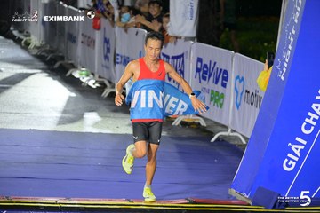 Photo HO CHI MINH CITY NIGHT RUN EXIMBANK 2026 - 7de086e8949ded6615809eeeaacba560.jpg