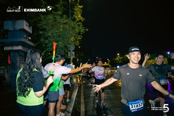 Ảnh sự kiện HO CHI MINH CITY NIGHT RUN EXIMBANK 2026 - 7defb8553b26f71000bb46ee135e1d58.jpg