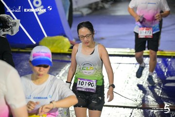Photo HO CHI MINH CITY NIGHT RUN EXIMBANK 2026 - 7f0540b591064562811f1a9aba555389.jpg