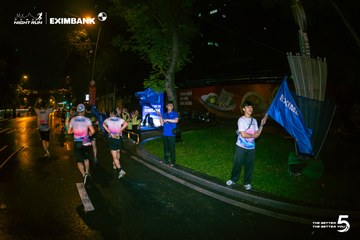 Photo HO CHI MINH CITY NIGHT RUN EXIMBANK 2026 - 7f7a00be999bb73b1137d4e9db40a320.jpg