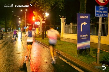 Photo HO CHI MINH CITY NIGHT RUN EXIMBANK 2026 - 7fb2b242369996f9c9fc7e5a73930d33.jpg
