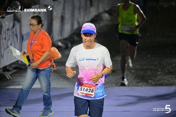Photo HO CHI MINH CITY NIGHT RUN EXIMBANK 2026 - 8274829f1efd4f5e621eb4d48ef4c916.jpg