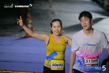 Photo HO CHI MINH CITY NIGHT RUN EXIMBANK 2026 - 82de692d42042b99b85418247a37850d.jpg