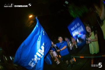 Photo HO CHI MINH CITY NIGHT RUN EXIMBANK 2026 - 83893917cc856befdad78907528dcd33.jpg