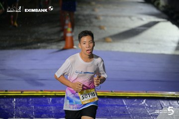 Photo HO CHI MINH CITY NIGHT RUN EXIMBANK 2026 - 84617e29994b04f35274f253785fffec.jpg