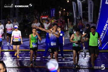 HO CHI MINH CITY NIGHT RUN EXIMBANK 2026 - Ảnh #4988480