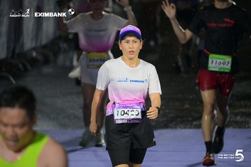 Photo HO CHI MINH CITY NIGHT RUN EXIMBANK 2026 - 85fc2bf2f35258a0fc50bee4c996fef1.jpg