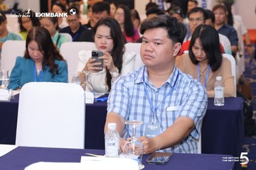 Photo HO CHI MINH CITY NIGHT RUN EXIMBANK 2026 - 86426bae818fb47c72b46393ab599efc.jpg