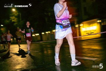 Photo HO CHI MINH CITY NIGHT RUN EXIMBANK 2026 - 86bec19c90e40c369c4098d0fcbcf62c.jpg