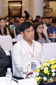 Photo HO CHI MINH CITY NIGHT RUN EXIMBANK 2026 - 8717f7095a42c851f69991f715e8d718.jpg
