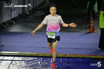 Photo HO CHI MINH CITY NIGHT RUN EXIMBANK 2026 - 87722448bea5a7632e5bd96d2ca7ea0b.jpg