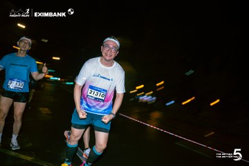 Photo HO CHI MINH CITY NIGHT RUN EXIMBANK 2026 - 87d7f11b0c29e1e4b6a308e1bb83283e.jpg
