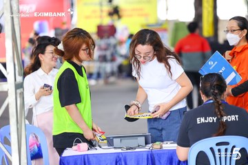 Photo HO CHI MINH CITY NIGHT RUN EXIMBANK 2026 - 8b1fe9e62b2b112dfbcb9ef8abd59864.jpg