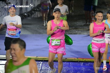 Photo HO CHI MINH CITY NIGHT RUN EXIMBANK 2026 - 8b44b6794ce0d9ff602060d396898414.jpg