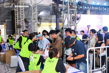 Photo HO CHI MINH CITY NIGHT RUN EXIMBANK 2026 - 8c23e3bbf15e263342e7c0ec53cb647a.jpg