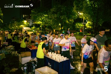Photo HO CHI MINH CITY NIGHT RUN EXIMBANK 2026 - 8cb82aec88ddebaf50662b65505b2868.jpg