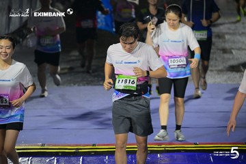 HO CHI MINH CITY NIGHT RUN EXIMBANK 2026 - Ảnh #4982017