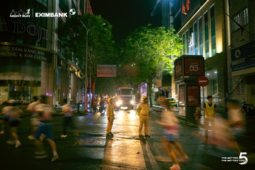Photo HO CHI MINH CITY NIGHT RUN EXIMBANK 2026 - 8d68027eeb55091e881585fae30219d4.jpg