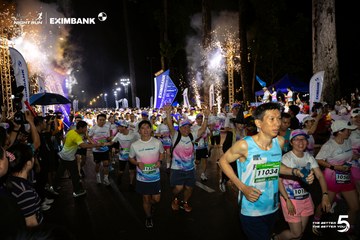 Ảnh sự kiện HO CHI MINH CITY NIGHT RUN EXIMBANK 2026 - 8d808a9d0cd649dff7cfdb42c462b4a9.jpg