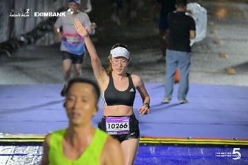 Photo HO CHI MINH CITY NIGHT RUN EXIMBANK 2026 - 8e009ce4c89ac1a643ccea76c1d18549.jpg
