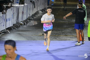 Photo HO CHI MINH CITY NIGHT RUN EXIMBANK 2026 - 8ea330236d979c1fc1787c58465e5bda.jpg