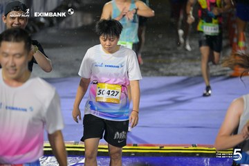 Photo HO CHI MINH CITY NIGHT RUN EXIMBANK 2026 - 8f2a10b73c56afebda4313db40e5f230.jpg