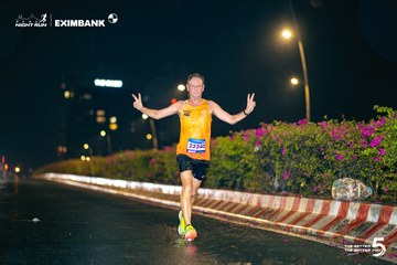 Ảnh sự kiện HO CHI MINH CITY NIGHT RUN EXIMBANK 2026 - 8f4ab3869a3fea905b46f100d04f101d.jpg
