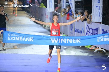 Photo HO CHI MINH CITY NIGHT RUN EXIMBANK 2026 - 8ff52604d8faf58dc8864f1f2fd8a926.jpg