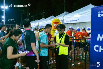 Photo HO CHI MINH CITY NIGHT RUN EXIMBANK 2026 - 900c0bf62d3871e8e89c348973c15ea1.jpg