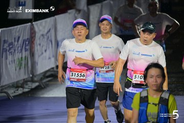 Photo HO CHI MINH CITY NIGHT RUN EXIMBANK 2026 - 90f9439c0a4501c93b3c09e180ff30b3.jpg