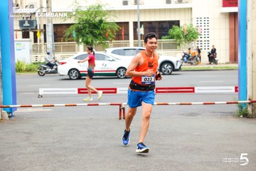 Photo HO CHI MINH CITY NIGHT RUN EXIMBANK 2026 - 91a05dd9f8cf738e1f80de23c552030d.jpg
