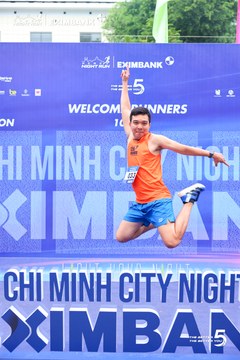 Photo HO CHI MINH CITY NIGHT RUN EXIMBANK 2026 - 91f6cf15ef035949813e1c4a4a4a9528.jpg