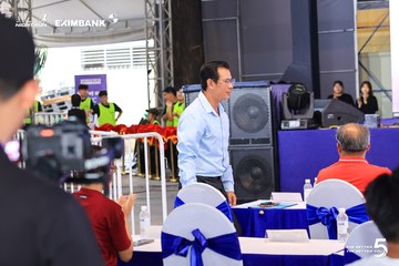 Photo HO CHI MINH CITY NIGHT RUN EXIMBANK 2026 - 925d600897d52668cd10e6233f9c78fc.jpg