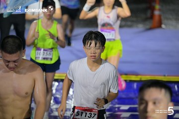 Photo HO CHI MINH CITY NIGHT RUN EXIMBANK 2026 - 93531c4e87e4f80228b8d1aa9ffa66a5.jpg