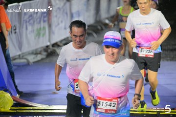 Photo HO CHI MINH CITY NIGHT RUN EXIMBANK 2026 - 939c358bb5e7104a9c7d4cf8fe5e8d2f.jpg