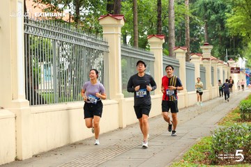 Photo HO CHI MINH CITY NIGHT RUN EXIMBANK 2026 - 94cd74b14c94a78c8ad79b91c5923f8c.jpg