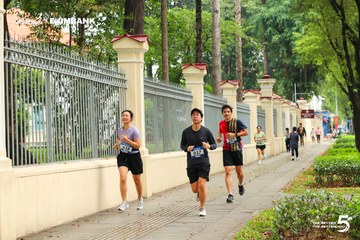 Photo HO CHI MINH CITY NIGHT RUN EXIMBANK 2026 - 95f6b0e1fff4545f8665c48f45fe3350.jpg