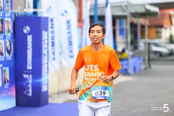 Photo HO CHI MINH CITY NIGHT RUN EXIMBANK 2026 - 96e45d09559ece6126891854d185aeb8.jpg