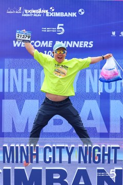 Photo HO CHI MINH CITY NIGHT RUN EXIMBANK 2026 - 96ea71edfb7137c028e48da1717a3807.jpg